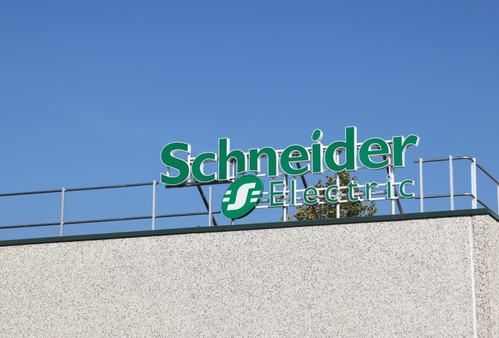 1 Schneider16